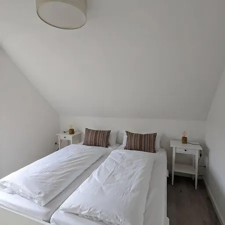 Lejlighed Gemutliche Und Geraumige Fewo Mit Drei Sz *